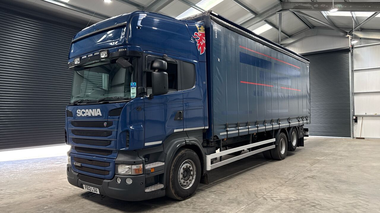 SCANIA R 440 - Camion à rideaux coulissants: photos 2 SCANIA R 440 - Camion à rideaux coulissants: photos 2