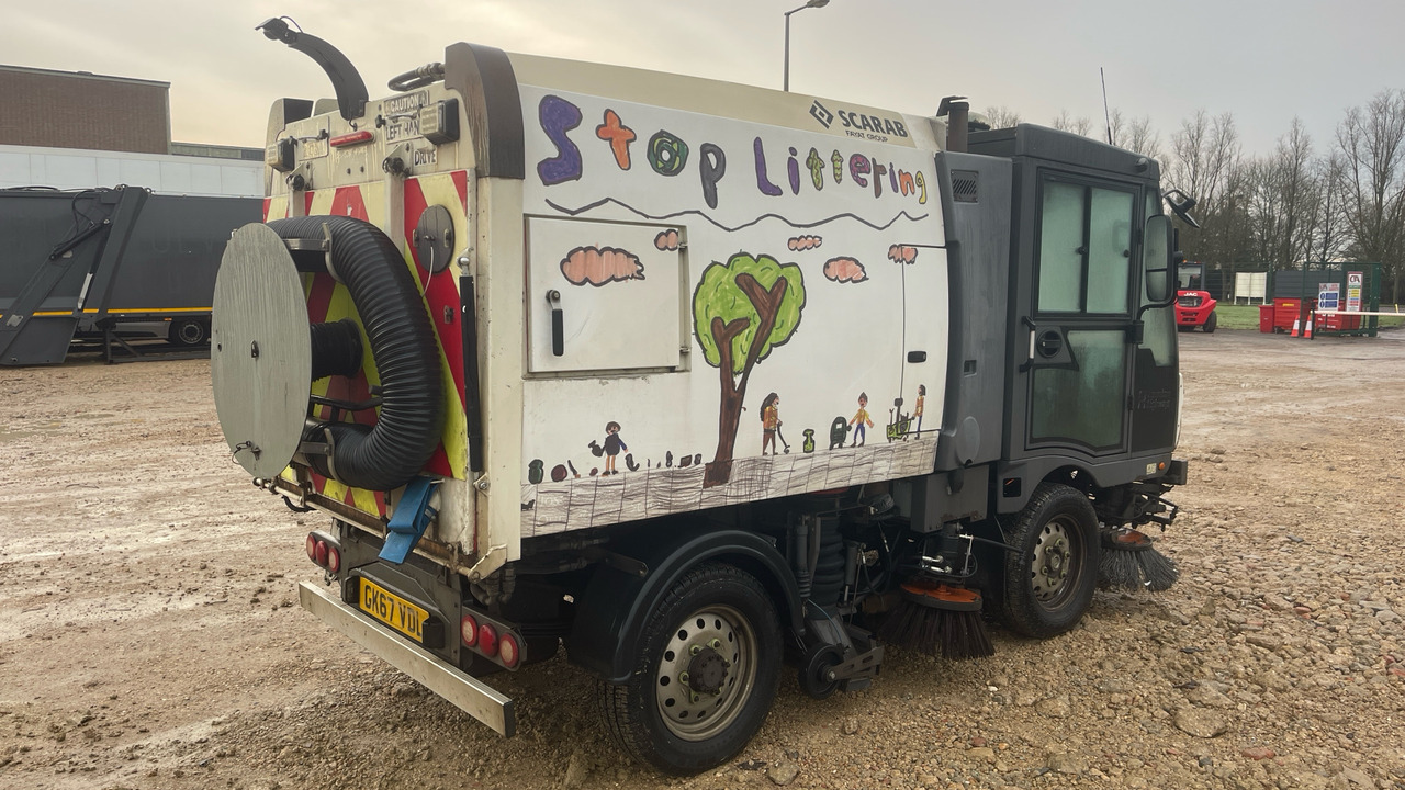 SCARAB M25H - Balayeuse de voirie: photos 4 SCARAB M25H - Balayeuse de voirie: photos 4