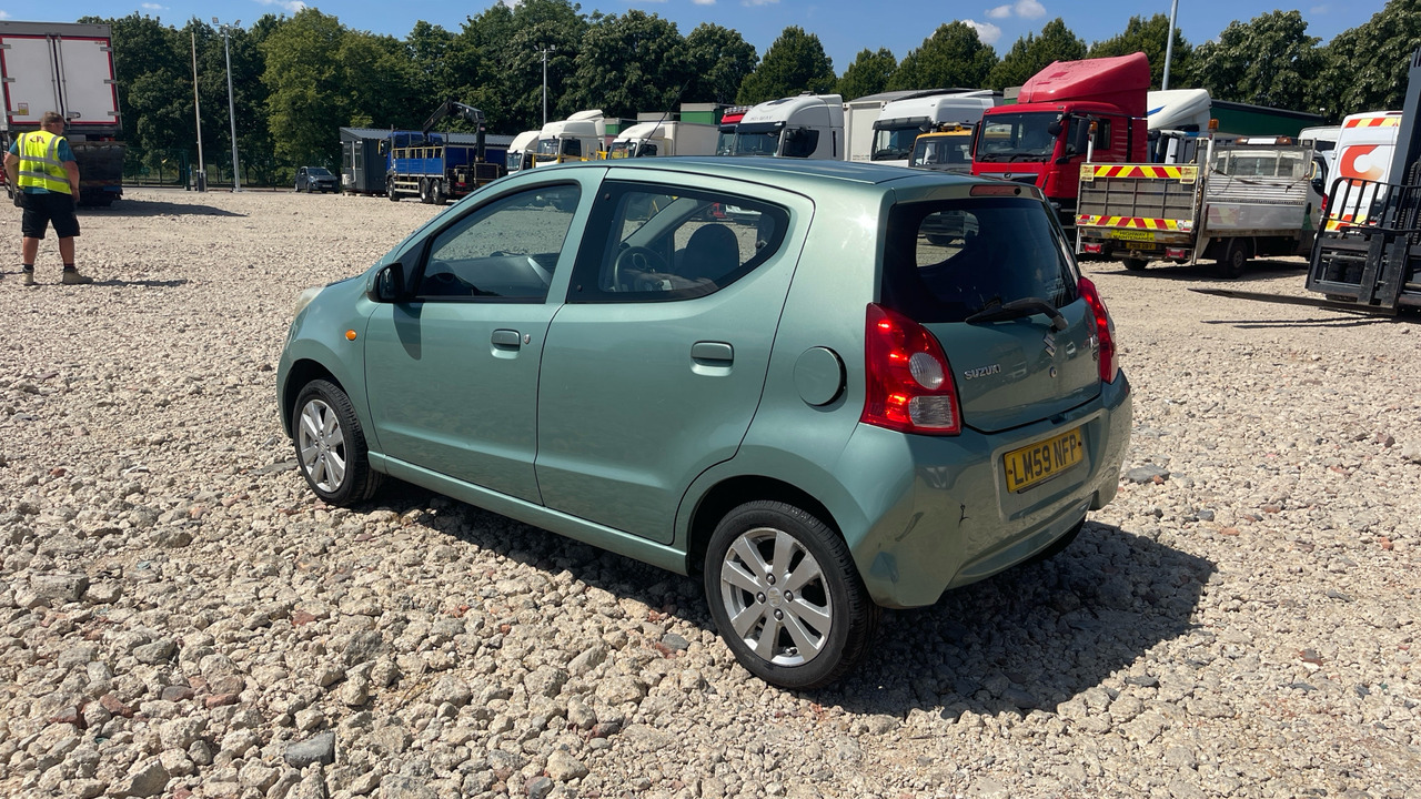 SUZUKI ALTO 1.0 SZ4 - Voiture à hayon: photos 3 SUZUKI ALTO 1.0 SZ4 - Voiture à hayon: photos 3