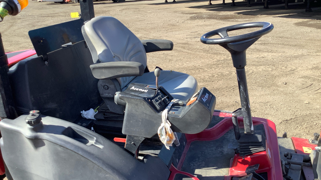 TORO LT3340 - Motofaucheuse: photos 5 TORO LT3340 - Motofaucheuse: photos 5