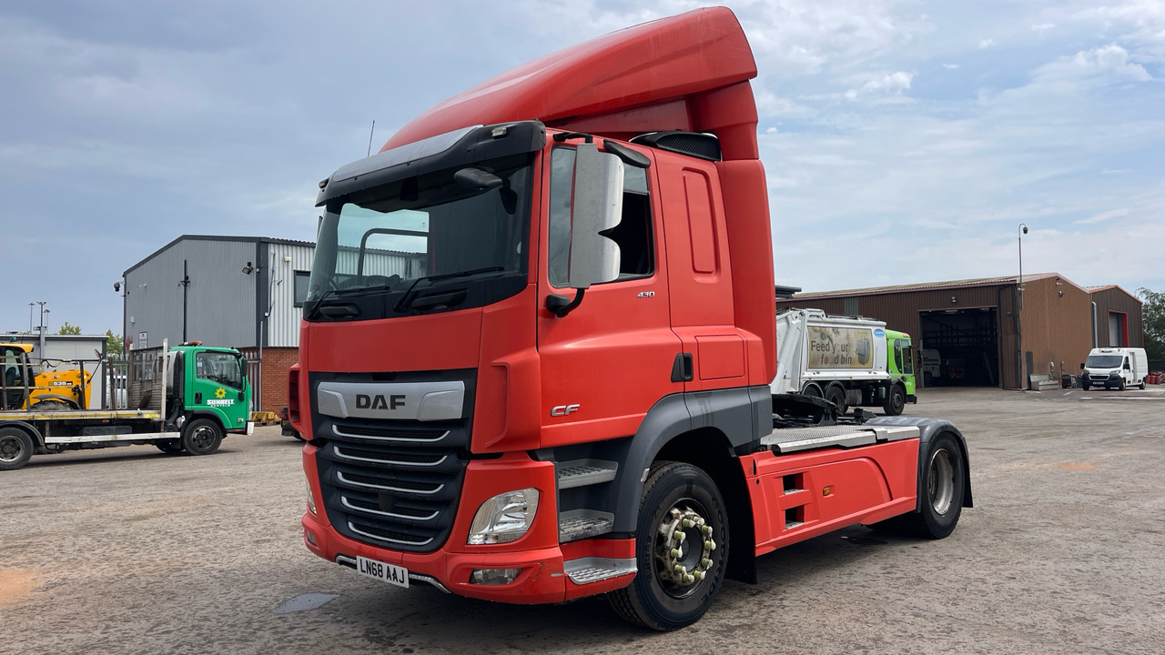 DAF CF 430 - Tracteur routier: photos 2 DAF CF 430 - Tracteur routier: photos 2
