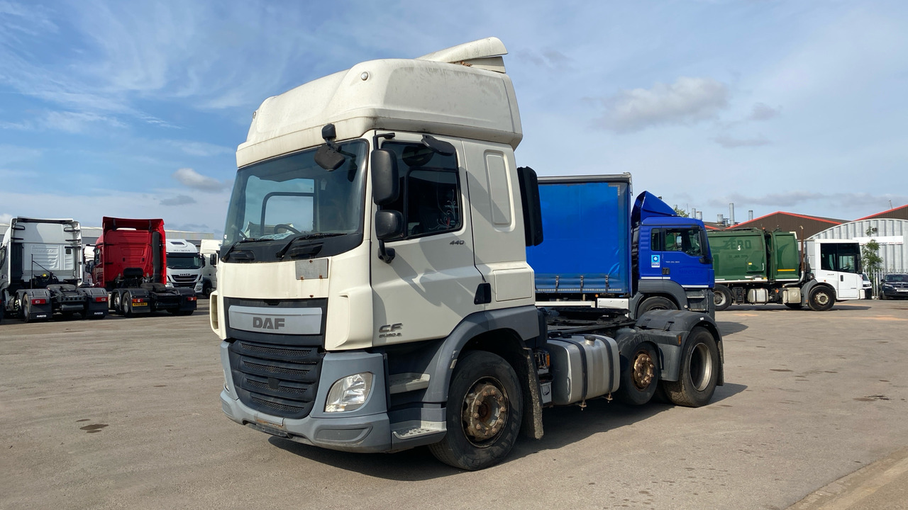 DAF CF 440 - Tracteur routier: photos 2 DAF CF 440 - Tracteur routier: photos 2