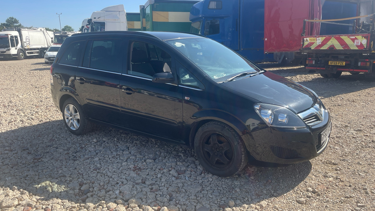 VAUXHALL ZAFIRA 1.7 CDTI - Voiture: photos 1 VAUXHALL ZAFIRA 1.7 CDTI - Voiture: photos 1