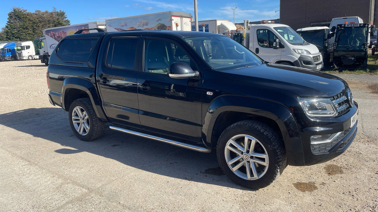 VOLKSWAGEN AMAROK HIGHLINE 3.0 TDI V6 224PS - Pick-up, Utilitaire double cabine: photos 1 VOLKSWAGEN AMAROK HIGHLINE 3.0 TDI V6 224PS - Pick-up, Utilitaire double cabine: photos 1