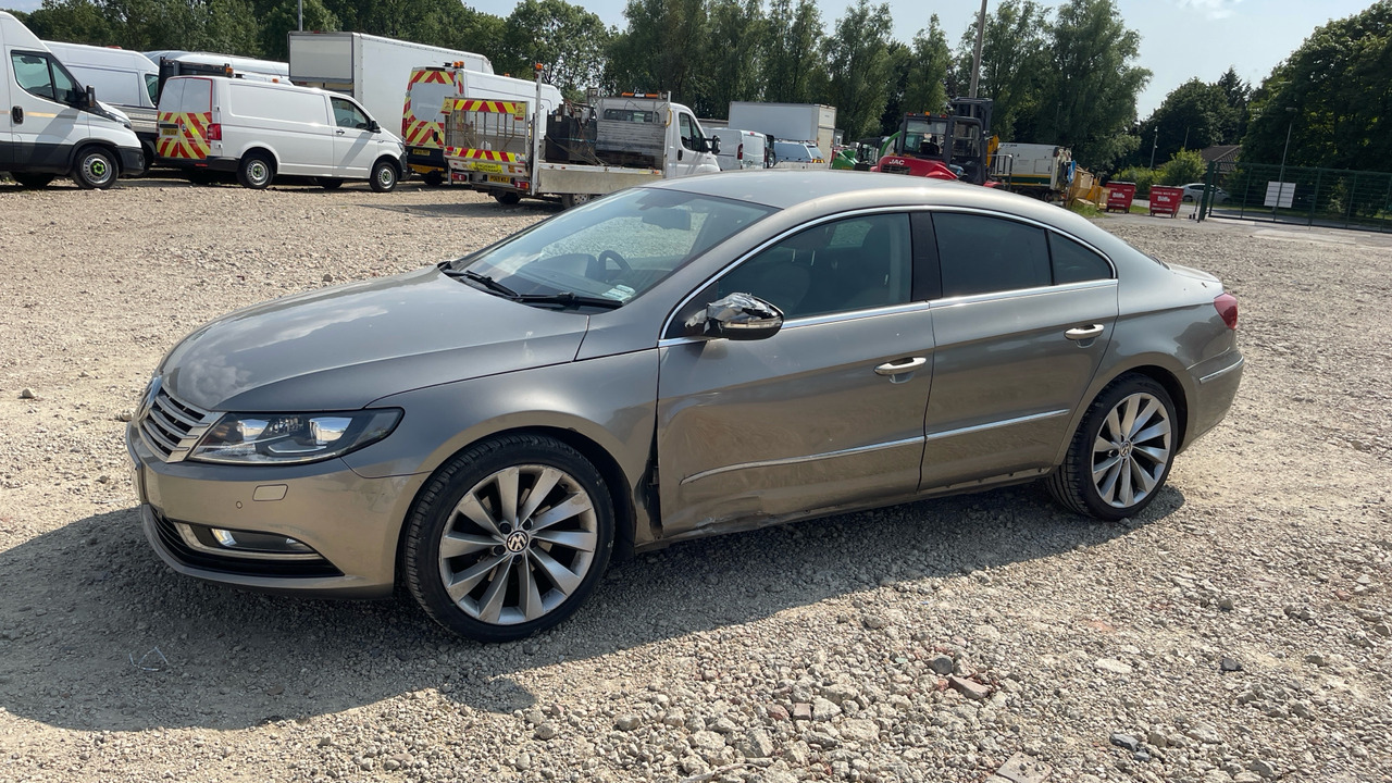 VOLKSWAGEN CC 2.0 TDI - Berline: photos 2 VOLKSWAGEN CC 2.0 TDI - Berline: photos 2