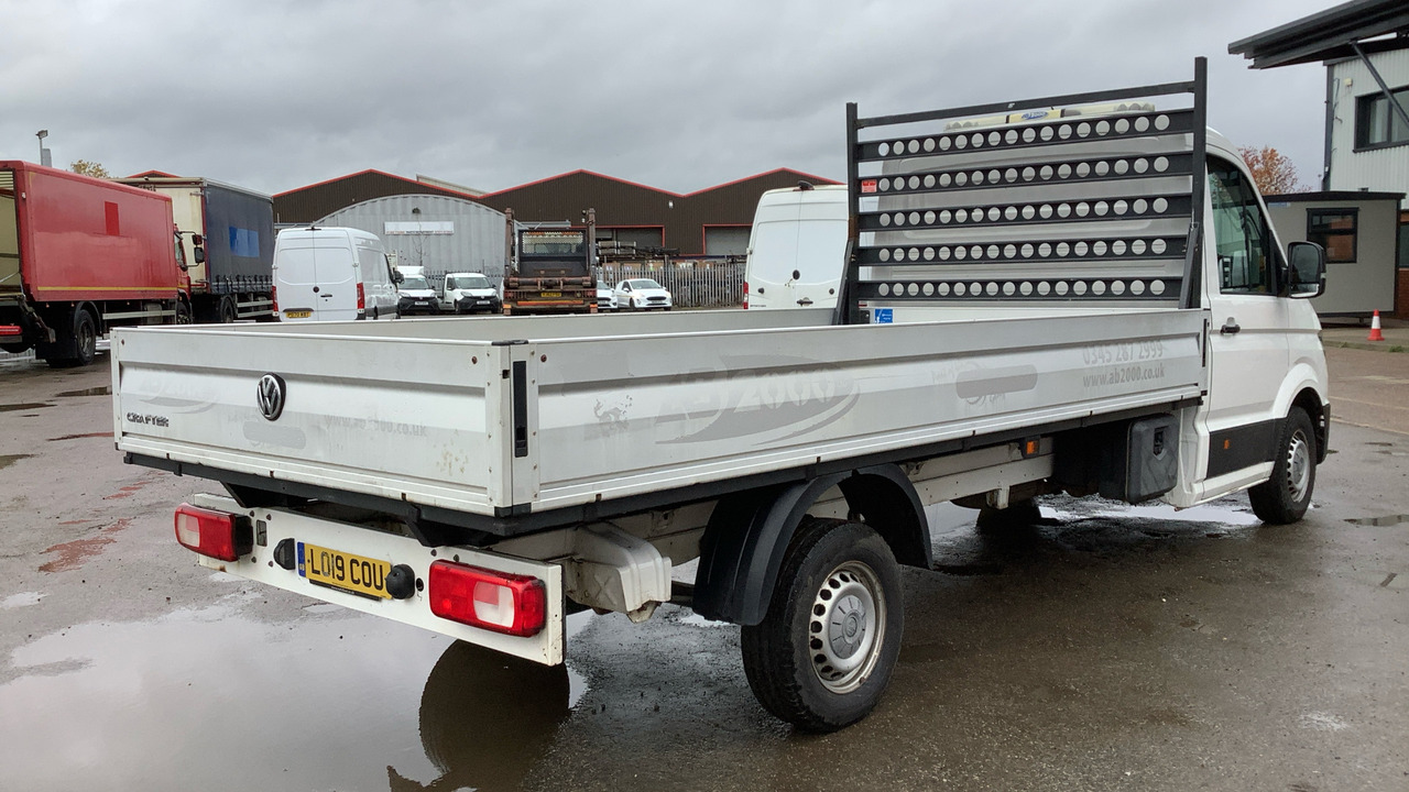 VOLKSWAGEN CRAFTER CR35 2.0 TDI 140PS STARTLINE - Fourgon plateau: photos 4 VOLKSWAGEN CRAFTER CR35 2.0 TDI 140PS STARTLINE - Fourgon plateau: photos 4
