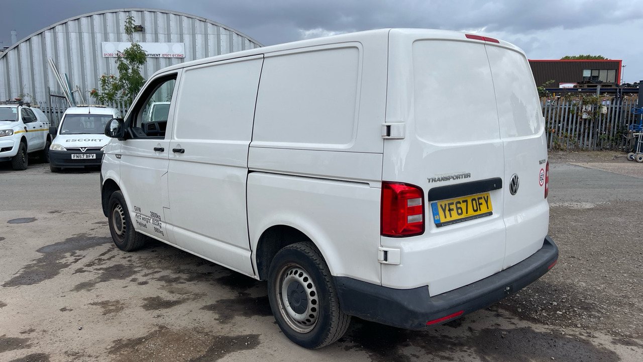 VOLKSWAGEN TRANSPORTER T28 2.0 TDI BMT 102PS S-LINE - Fourgonnette: photos 3 VOLKSWAGEN TRANSPORTER T28 2.0 TDI BMT 102PS S-LINE - Fourgonnette: photos 3