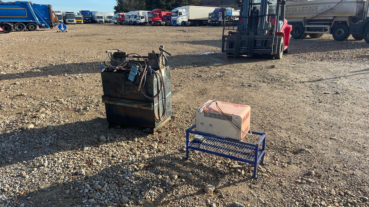 - Matériel de chantier: photos 3 - Matériel de chantier: photos 3