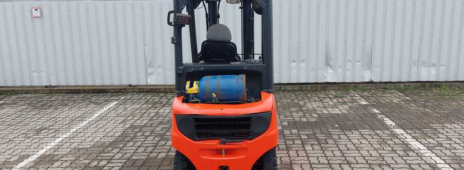 Linde H20 - Chariot élévateur à gaz: photos 4 Linde H20 - Chariot élévateur à gaz: photos 4