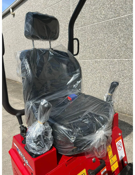 Rhinoceros MY10-9 - Mini pelle: photos 3 Rhinoceros MY10-9 - Mini pelle: photos 3