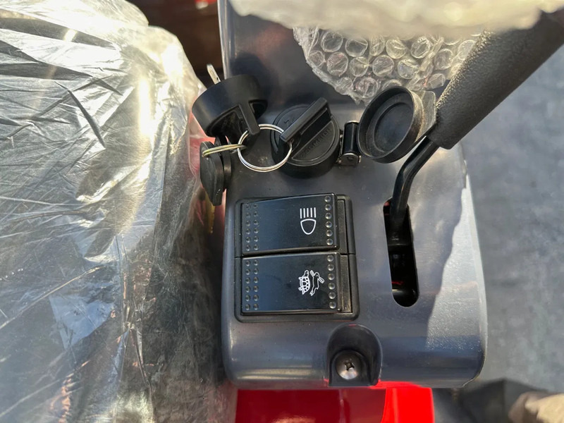 Crédit-bail Rhinoceros XN13 Rhinoceros XN13: photos 10