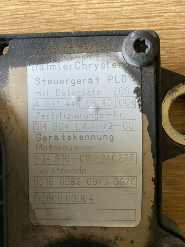 Atego EU3 Motorsteuergerät Steuergerät PLD mit Chip Schlüssel - Bloc de gestion pour Camion: photos 4 Atego EU3 Motorsteuergerät Steuergerät PLD mit Chip Schlüssel - Bloc de gestion pour Camion: photos 4