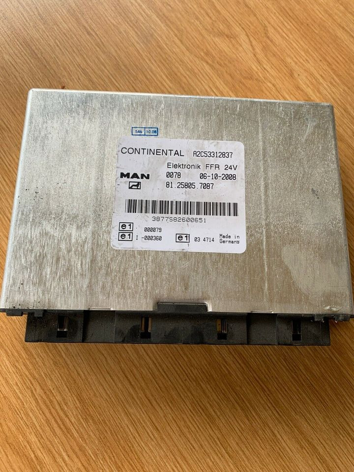 ELEKTRONIK FFR SIEMENS VDO Steuergerät MAN Nr. 81258057087 - Bloc de gestion pour Camion: photos 1 ELEKTRONIK FFR SIEMENS VDO Steuergerät MAN Nr. 81258057087 - Bloc de gestion pour Camion: photos 1