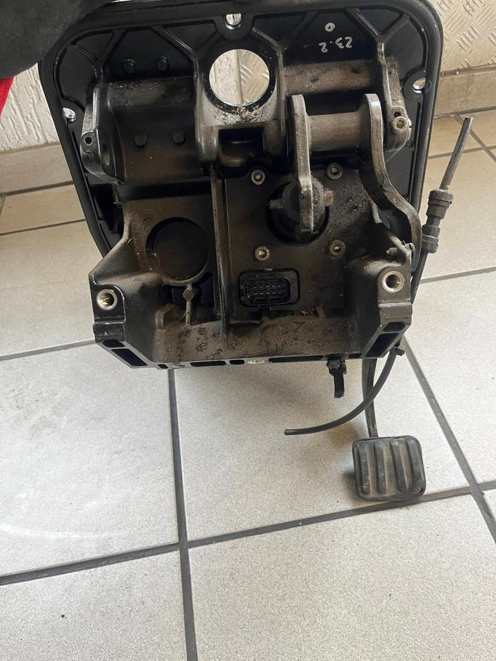 IVECO STRALIS 450 Fußbremsventil Bremsventil WABCO 9650019060 - Valve de frein pour Camion: photos 4 IVECO STRALIS 450 Fußbremsventil Bremsventil WABCO 9650019060 - Valve de frein pour Camion: photos 4