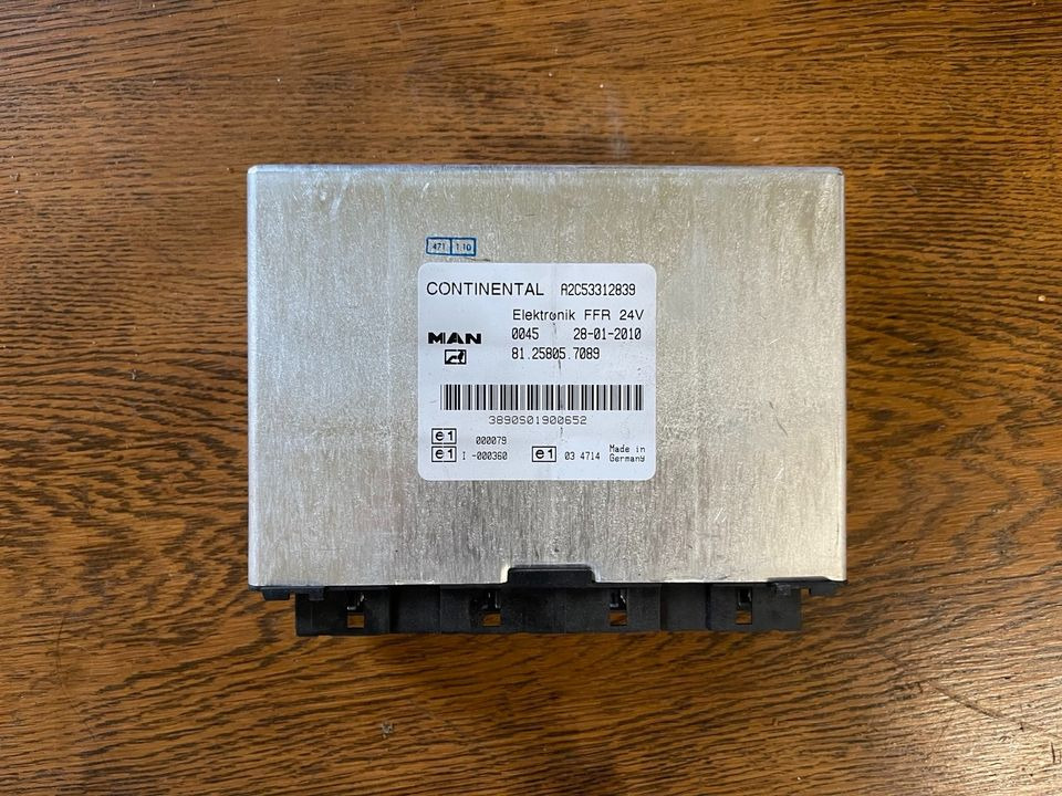 MAN CONTINENTAL VDO Elektronik FFR Steuergerät Nr 81.25805.7089 - Bloc de gestion pour Camion: photos 1 MAN CONTINENTAL VDO Elektronik FFR Steuergerät Nr 81.25805.7089 - Bloc de gestion pour Camion: photos 1