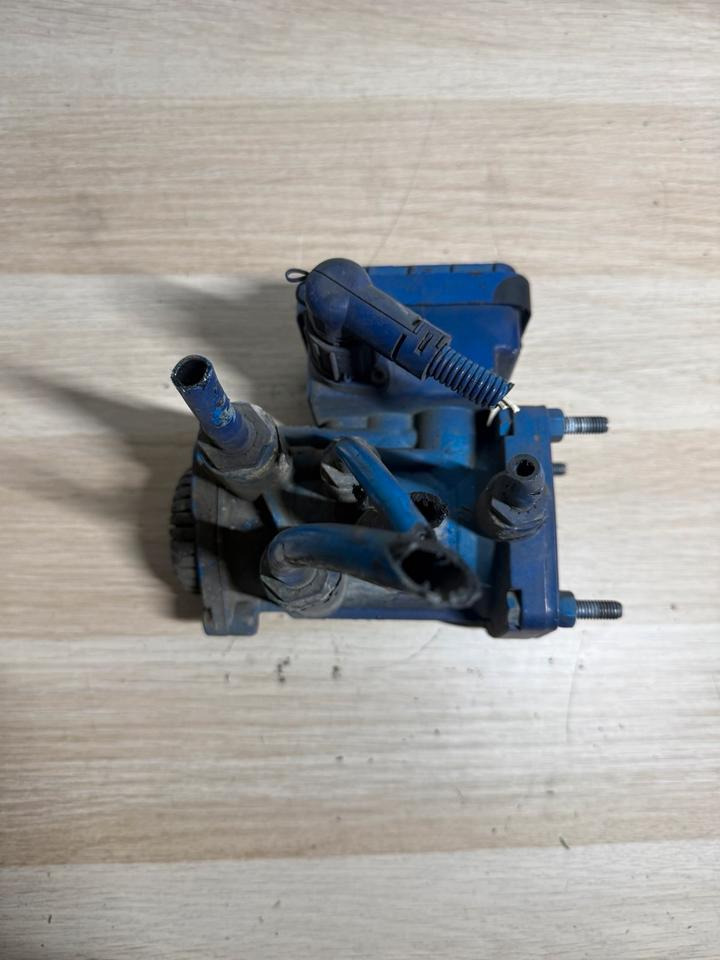 MAN KNORR-BREMSE EBS Ventil K000917 81.52301.6209 - Valve pour Camion: photos 3 MAN KNORR-BREMSE EBS Ventil K000917 81.52301.6209 - Valve pour Camion: photos 3