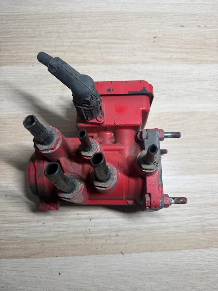 MAN KNORR-BREMSE EBS Ventil K020623 81.52301-6213 - Valve pour Camion: photos 3 MAN KNORR-BREMSE EBS Ventil K020623 81.52301-6213 - Valve pour Camion: photos 3