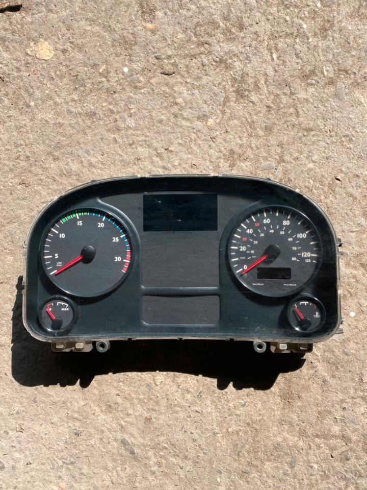 MAN Kombiinstrument Tacho 81272026171 - Panel de instrumentos pour Camion: photos 1 MAN Kombiinstrument Tacho 81272026171 - Panel de instrumentos pour Camion: photos 1