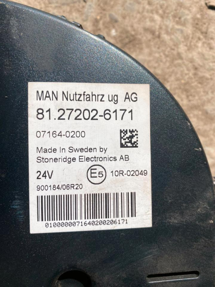 MAN Kombiinstrument Tacho 81272026171 - Panel de instrumentos pour Camion: photos 3 MAN Kombiinstrument Tacho 81272026171 - Panel de instrumentos pour Camion: photos 3