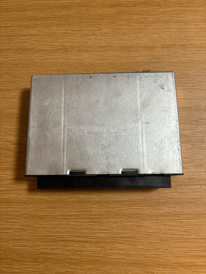 MAN SIEMENS VDO Elektronik FFR Steuergerät 81.25805-7069 - Bloc de gestion pour Camion: photos 2 MAN SIEMENS VDO Elektronik FFR Steuergerät 81.25805-7069 - Bloc de gestion pour Camion: photos 2