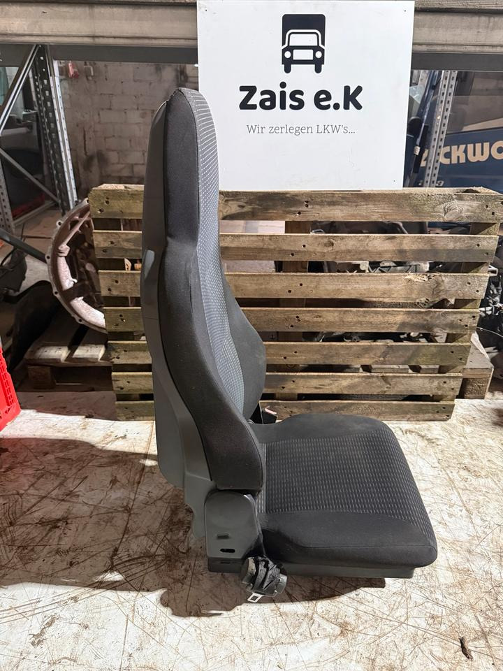 MAN TGL EURO5/6 Mittlerer Sitz - Siège pour Camion: photos 2 MAN TGL EURO5/6 Mittlerer Sitz - Siège pour Camion: photos 2