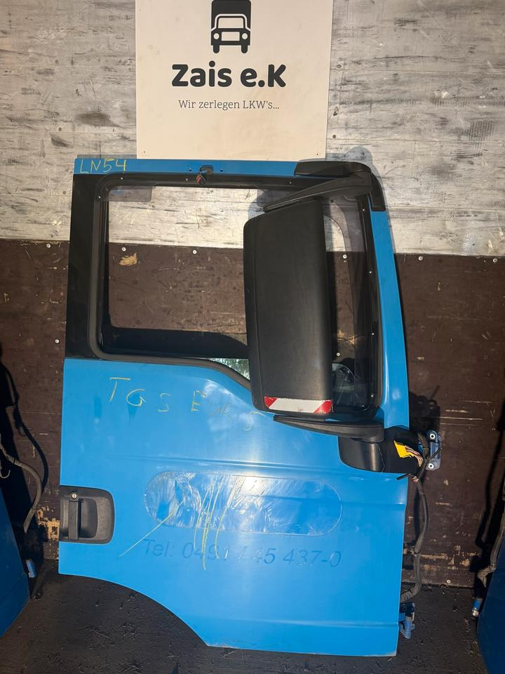 MAN TGS EU5 Beifahrertür Blau Spiegel Innenverkleidung LN 54 - Portière et pièces pour Camion: photos 1 MAN TGS EU5 Beifahrertür Blau Spiegel Innenverkleidung LN 54 - Portière et pièces pour Camion: photos 1