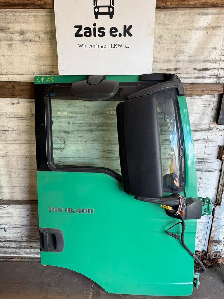 MAN TGS EU6 Beifahrertür Grün Spiegel Innenverkleidung LN 78 - Portière et pièces pour Camion: photos 1 MAN TGS EU6 Beifahrertür Grün Spiegel Innenverkleidung LN 78 - Portière et pièces pour Camion: photos 1