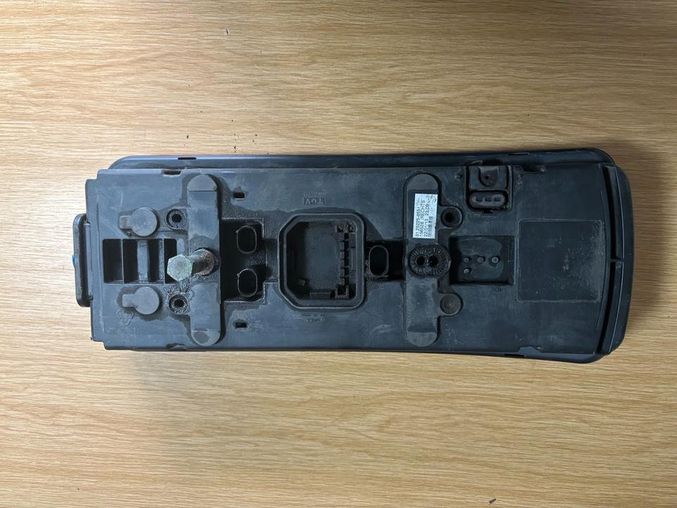 MAN TGX Rücklicht Rechts 81.25225-6551 SN 03 - Feu arrière pour Camion: photos 2 MAN TGX Rücklicht Rechts 81.25225-6551 SN 03 - Feu arrière pour Camion: photos 2