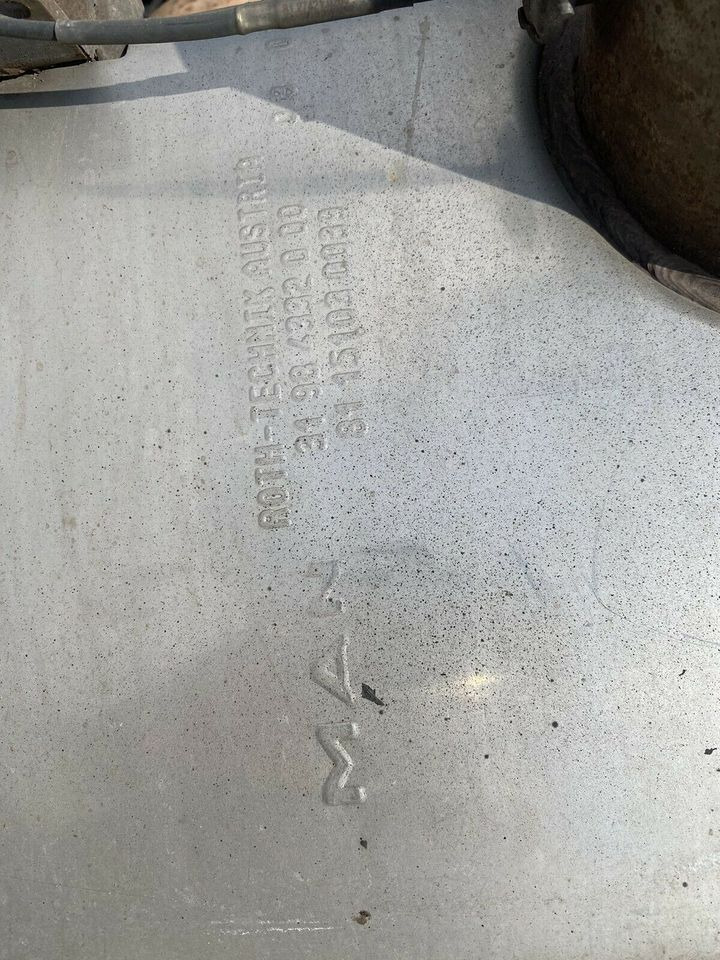 MAN TGX Schalldämpfer Auspuff EURO 5: 81 15103 0039 - Silencieux pour Camion: photos 5 MAN TGX Schalldämpfer Auspuff EURO 5: 81 15103 0039 - Silencieux pour Camion: photos 5