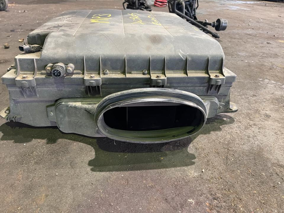 MERCEDES ACTROS MP3 Luftfilter Luftfilterkasten - Filtre à air pour Camion: photos 2 MERCEDES ACTROS MP3 Luftfilter Luftfilterkasten - Filtre à air pour Camion: photos 2