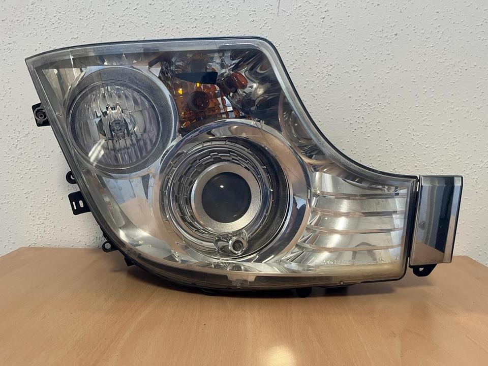Mercedes Actros Bi Xenon Scheinwerfer Vorne Rechts A9608200739 - Feu avant pour Camion: photos 1 Mercedes Actros Bi Xenon Scheinwerfer Vorne Rechts A9608200739 - Feu avant pour Camion: photos 1