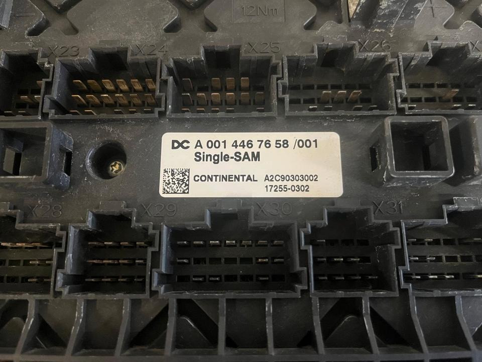 Mercedes Actros MP4 Single-SAM Sicherungskasten A0014467658 - Fusible pour Camion: photos 3 Mercedes Actros MP4 Single-SAM Sicherungskasten A0014467658 - Fusible pour Camion: photos 3