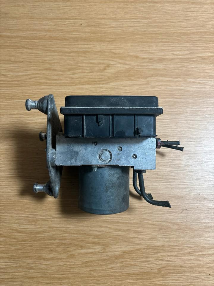 Mercedes Sprinter Hydraulikblock ABS Pumpe 0014462589 - Hydraulique pour Camion: photos 4 Mercedes Sprinter Hydraulikblock ABS Pumpe 0014462589 - Hydraulique pour Camion: photos 4
