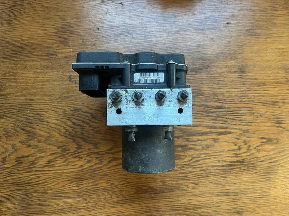 Mercedes Sprinter Hydraulikblock ABS Pumpe A0074313812 - Hydraulique pour Camion: photos 3 Mercedes Sprinter Hydraulikblock ABS Pumpe A0074313812 - Hydraulique pour Camion: photos 3