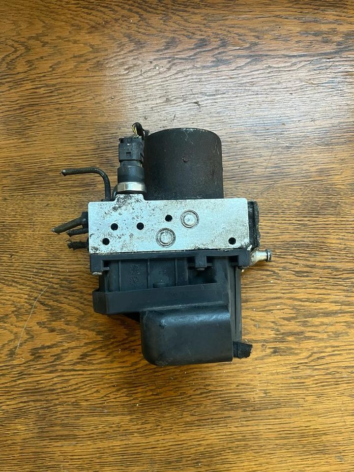 Mercedes Vito Hydraulikblock ABS Pumpe A0014460989 - Hydraulique pour Camion: photos 3 Mercedes Vito Hydraulikblock ABS Pumpe A0014460989 - Hydraulique pour Camion: photos 3