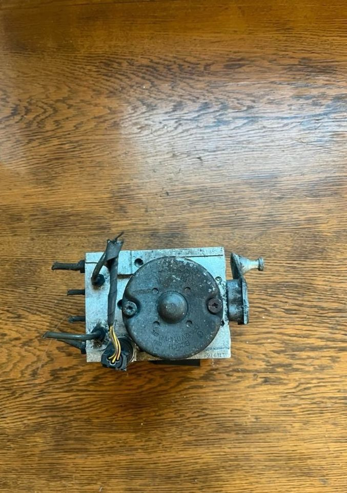 Mercedes Vito Hydraulikblock ABS Pumpe A0014460989 - Hydraulique pour Camion: photos 1 Mercedes Vito Hydraulikblock ABS Pumpe A0014460989 - Hydraulique pour Camion: photos 1