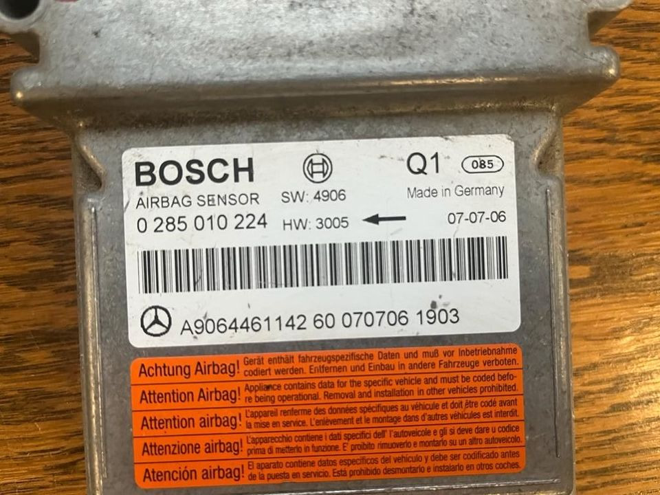 Mercedes Vito Viano W639 Airbag Steuergerät Sensor A9064461142 - Bloc de gestion pour Camion: photos 2 Mercedes Vito Viano W639 Airbag Steuergerät Sensor A9064461142 - Bloc de gestion pour Camion: photos 2