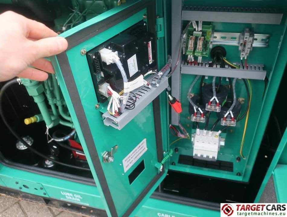 Groupe électrogène neuf Cummins C15D5P Diesel 15KVA Generator 415V/230V Stamford: photos 12