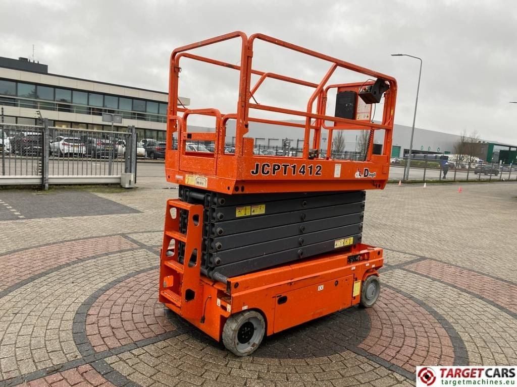 Dingli JCPT1412DC Electric Scissor Work Lift 1380cm - Nacelle ciseaux: photos 3 Dingli JCPT1412DC Electric Scissor Work Lift 1380cm - Nacelle ciseaux: photos 3