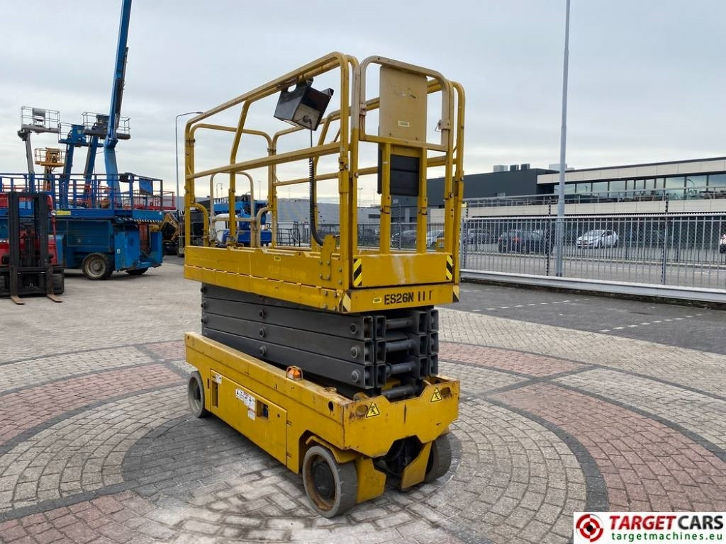 GMG 2632-ED Electric Scissor 2632ED Work Lift 983cm - Nacelle ciseaux: photos 2 GMG 2632-ED Electric Scissor 2632ED Work Lift 983cm - Nacelle ciseaux: photos 2