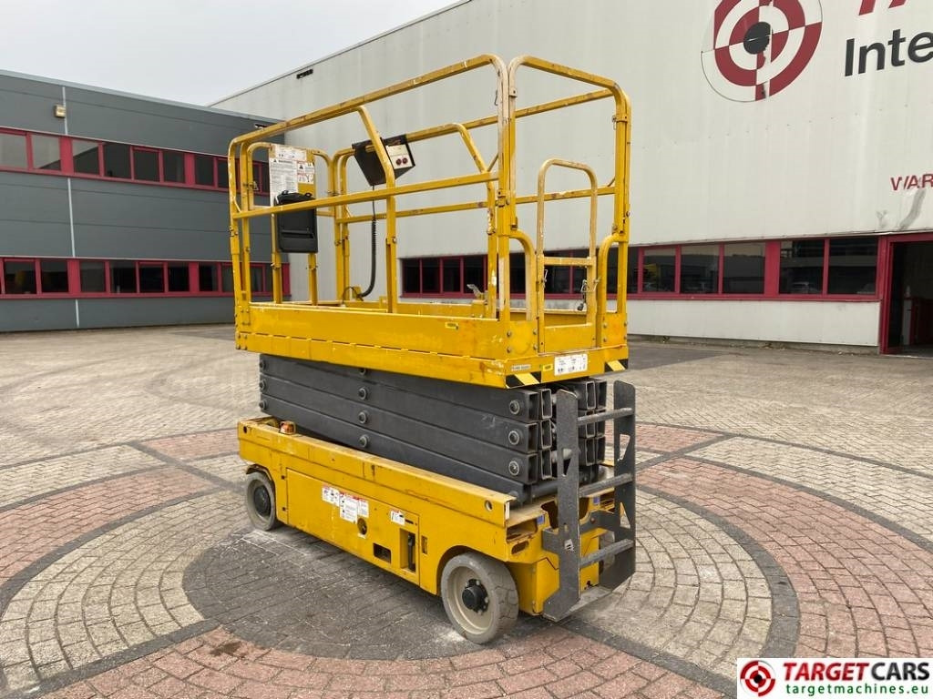 GMG 2632-ED Electric Scissor 2632ED Work Lift 983cm - Nacelle ciseaux: photos 4 GMG 2632-ED Electric Scissor 2632ED Work Lift 983cm - Nacelle ciseaux: photos 4