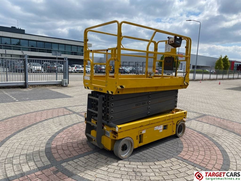 GMG 3346-ED Electric Scissor Work LIft 1200cm - Nacelle ciseaux: photos 3 GMG 3346-ED Electric Scissor Work LIft 1200cm - Nacelle ciseaux: photos 3