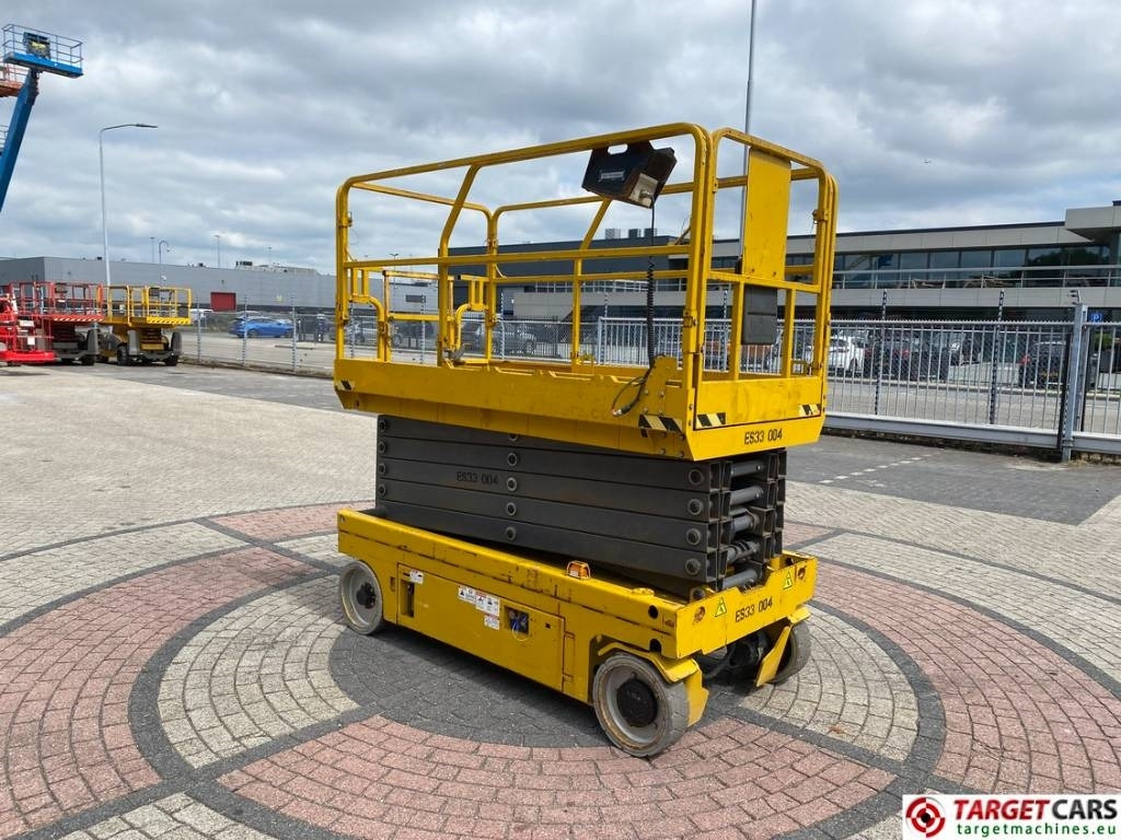 GMG 3346-ED Electric Scissor Work LIft 1200cm - Nacelle ciseaux: photos 2 GMG 3346-ED Electric Scissor Work LIft 1200cm - Nacelle ciseaux: photos 2