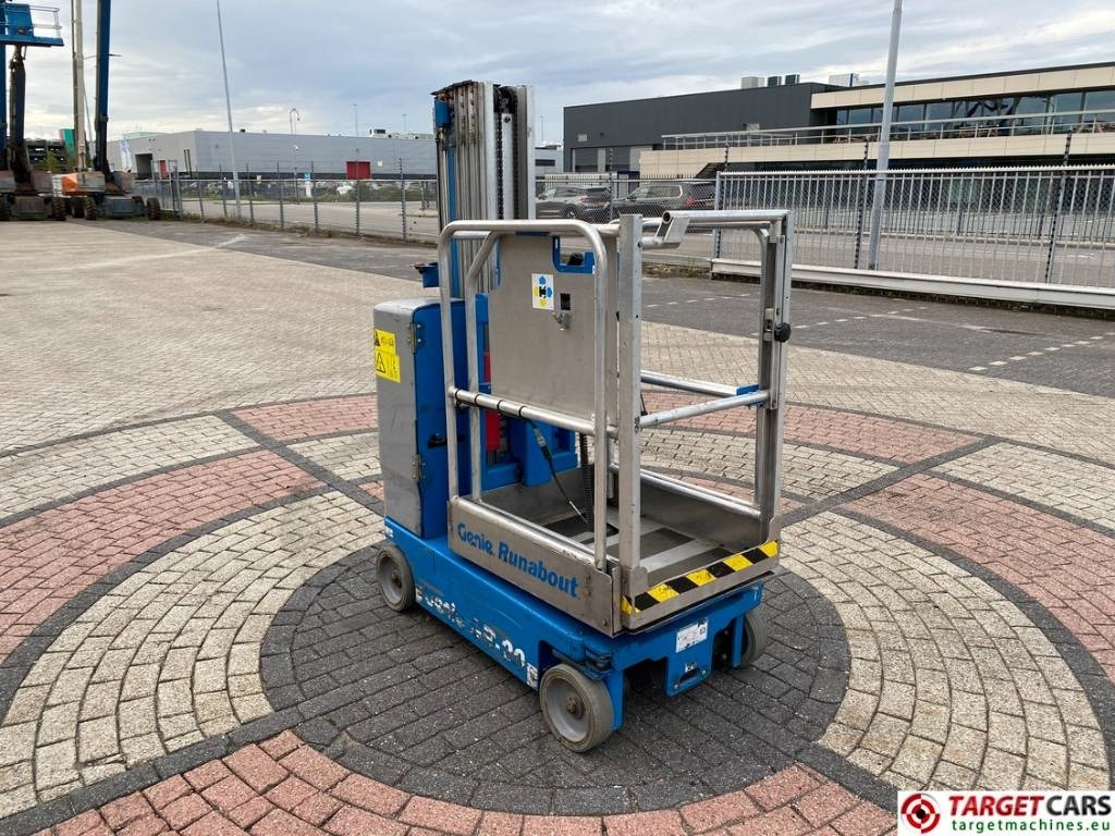 Genie GR-20 RunAbout El Vertical Mast Work Lift 802cm - Nacelle à mât vertical: photos 2 Genie GR-20 RunAbout El Vertical Mast Work Lift 802cm - Nacelle à mât vertical: photos 2