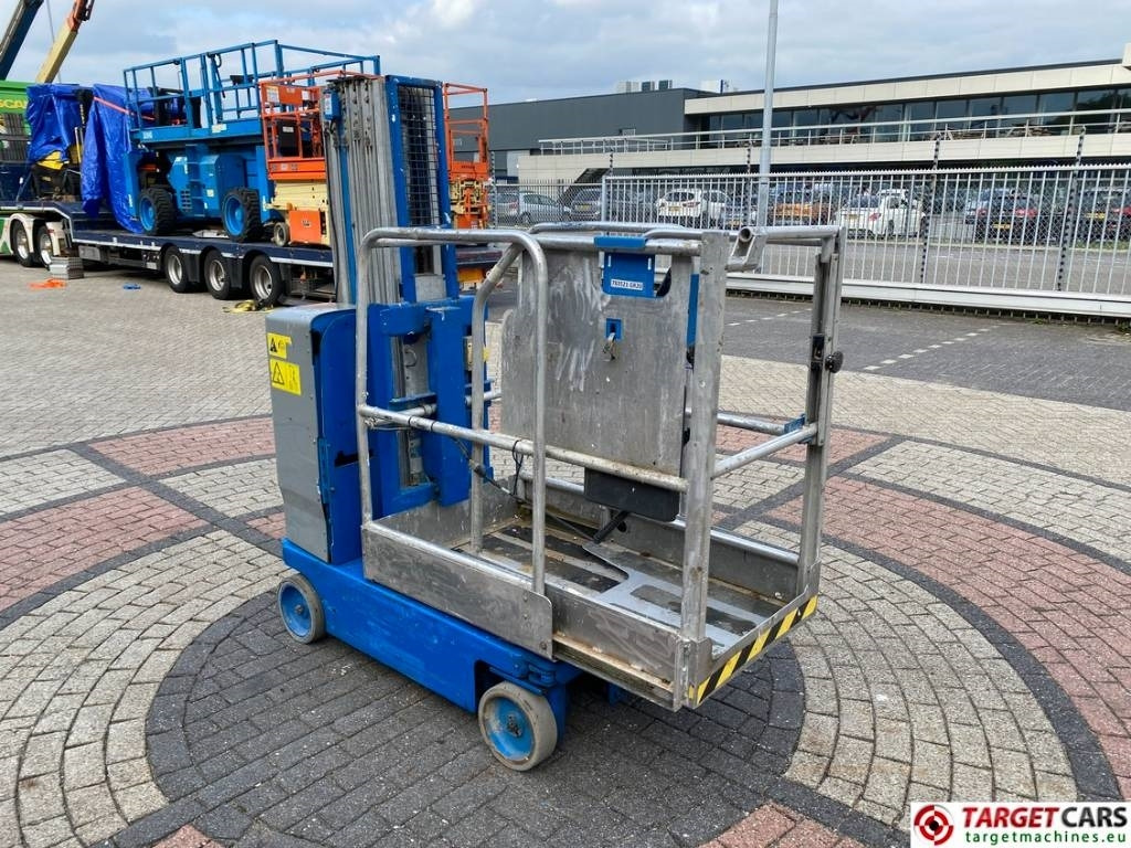 Genie GR-20 RunAbout Electric Vertical Mast Lift 802cm - Nacelle à mât vertical: photos 2 Genie GR-20 RunAbout Electric Vertical Mast Lift 802cm - Nacelle à mât vertical: photos 2