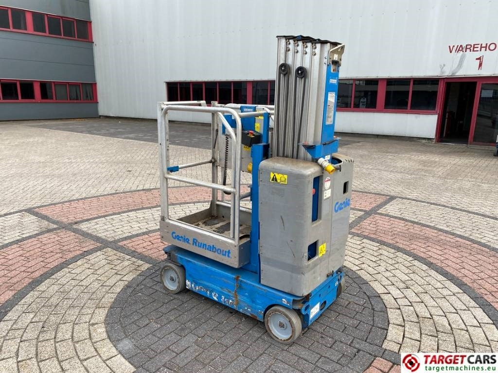 Genie GR-20 Runabout El Vertical Mast Work Lift 802cm - Nacelle à mât vertical: photos 4 Genie GR-20 Runabout El Vertical Mast Work Lift 802cm - Nacelle à mât vertical: photos 4