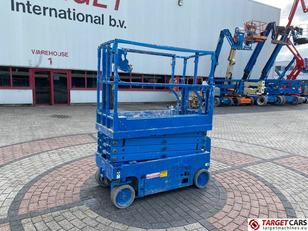 Genie GS-1932 Electric Scissor Work Lift 779cm - Nacelle ciseaux: photos 1 Genie GS-1932 Electric Scissor Work Lift 779cm - Nacelle ciseaux: photos 1