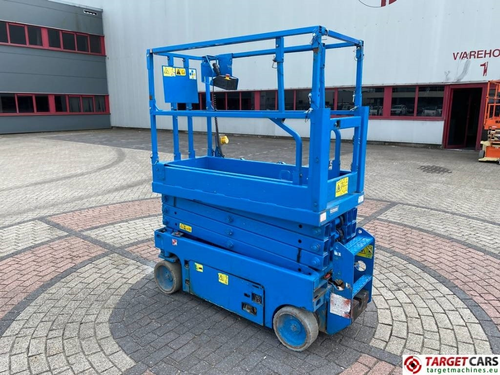 Genie GS-1932 Electric Scissor Work Lift 779cm - Nacelle ciseaux: photos 4 Genie GS-1932 Electric Scissor Work Lift 779cm - Nacelle ciseaux: photos 4