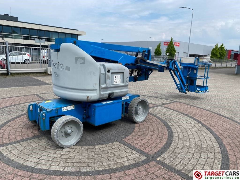 Genie Z-40/23N RJ Articulated Electric Boom Lift 1432cm - Nacelle articulée: photos 3 Genie Z-40/23N RJ Articulated Electric Boom Lift 1432cm - Nacelle articulée: photos 3