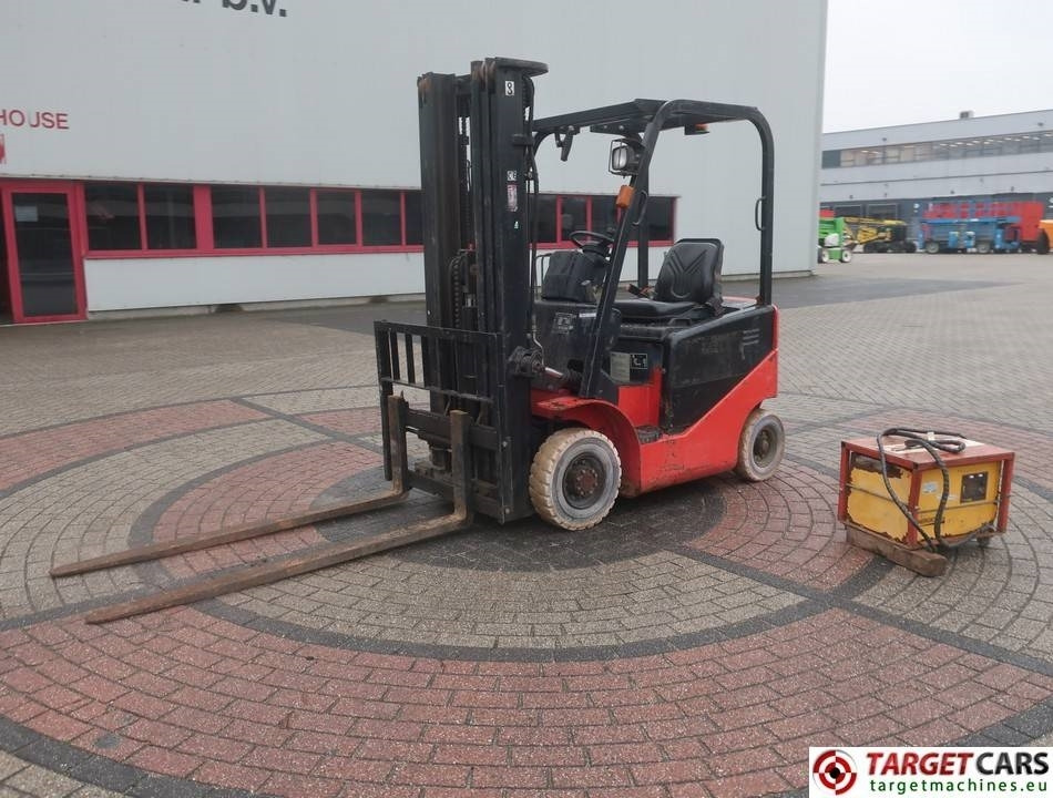 Hangcha CPD15J Eletric 4-wh Forklift Triplex-480cm 1500KG - Chariot élévateur électrique: photos 1 Hangcha CPD15J Eletric 4-wh Forklift Triplex-480cm 1500KG - Chariot élévateur électrique: photos 1